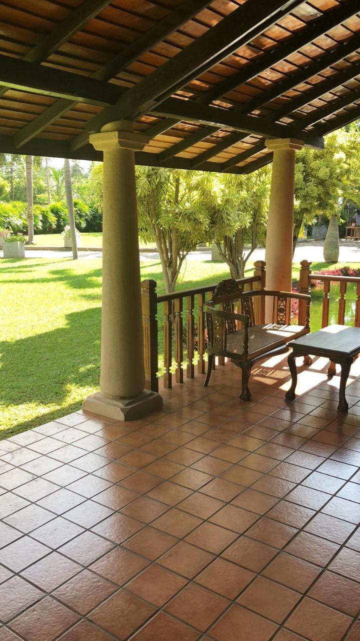 Tropical Villas Негомбо Екстериор снимка