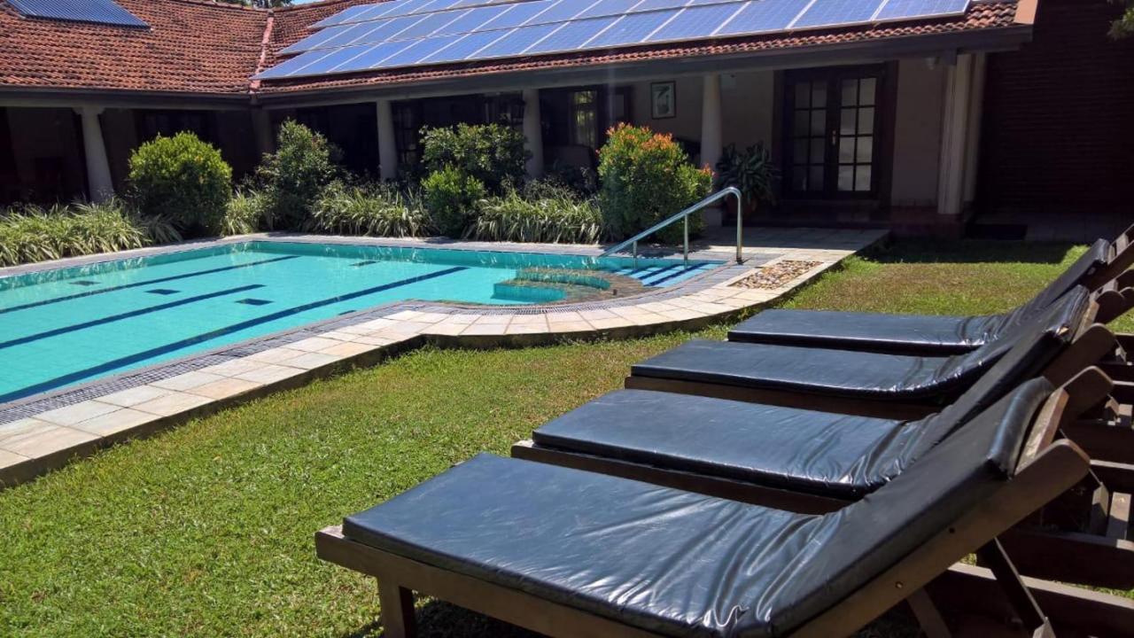 Tropical Villas Негомбо Екстериор снимка