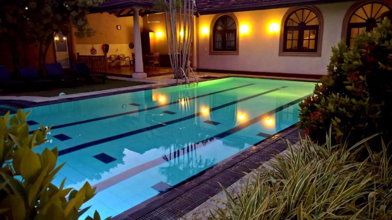 Tropical Villas Негомбо Екстериор снимка