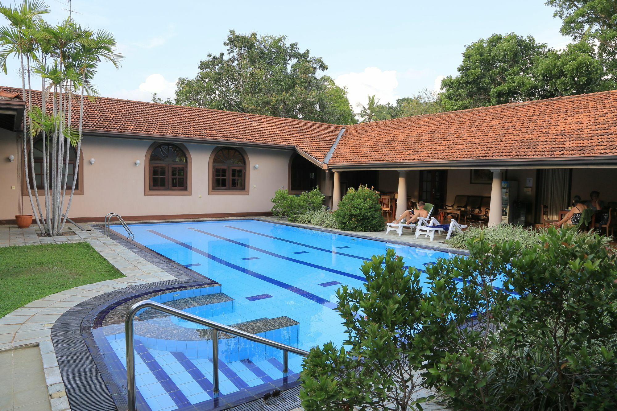 Tropical Villas Негомбо Екстериор снимка